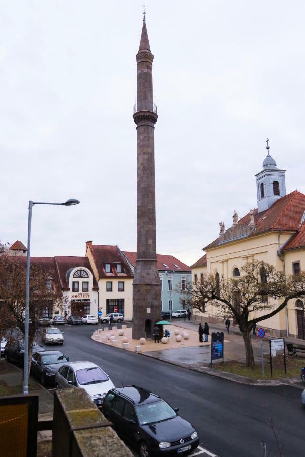 Palace Apartman - Minaret, Eger Buitenkant foto